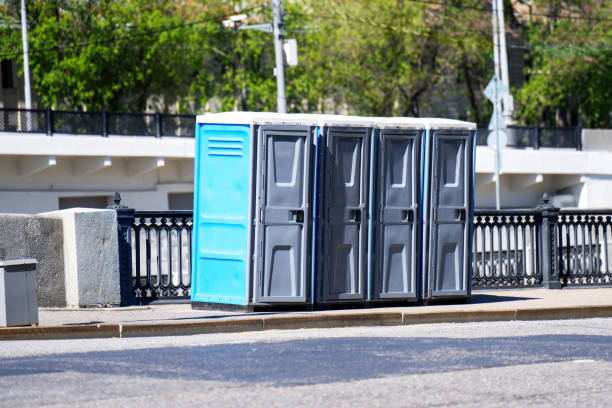 Best Porta potty delivery and setup  in Highlandville, MO